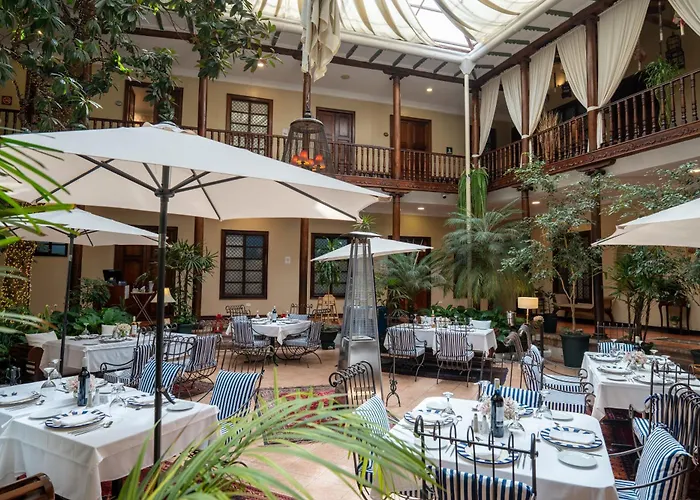 Central hotel: Hotel Boutique Santa Lucia